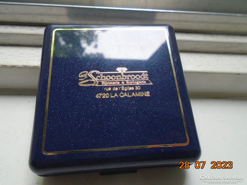 DJV DEUTSCHER JAGDVERBAND 50 a Német Vadászszövetség aranyozott-ezüstözött  jelvénye ékszeres dobozb