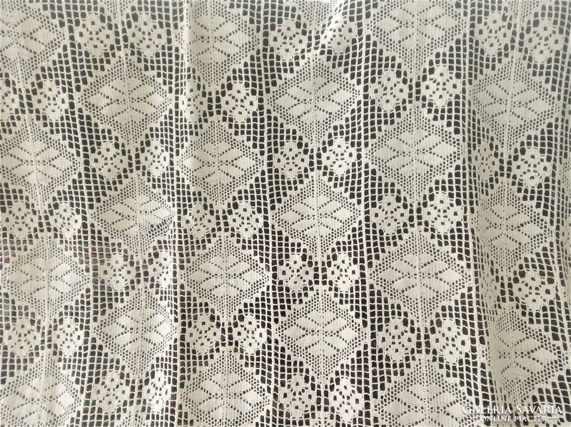 Long lace curtain - 295x230 cm