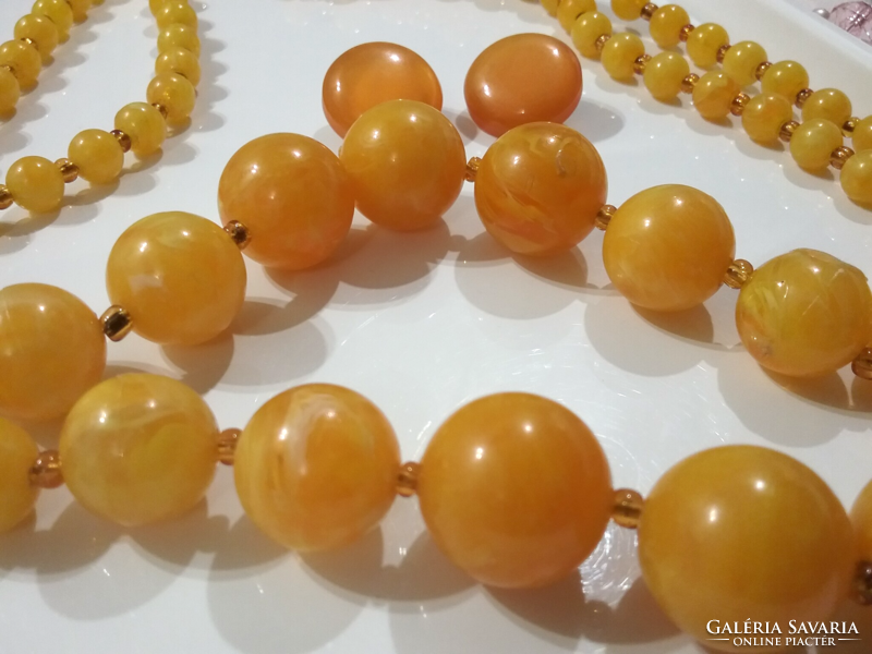 Old 2-row yellow necklace + ear clip