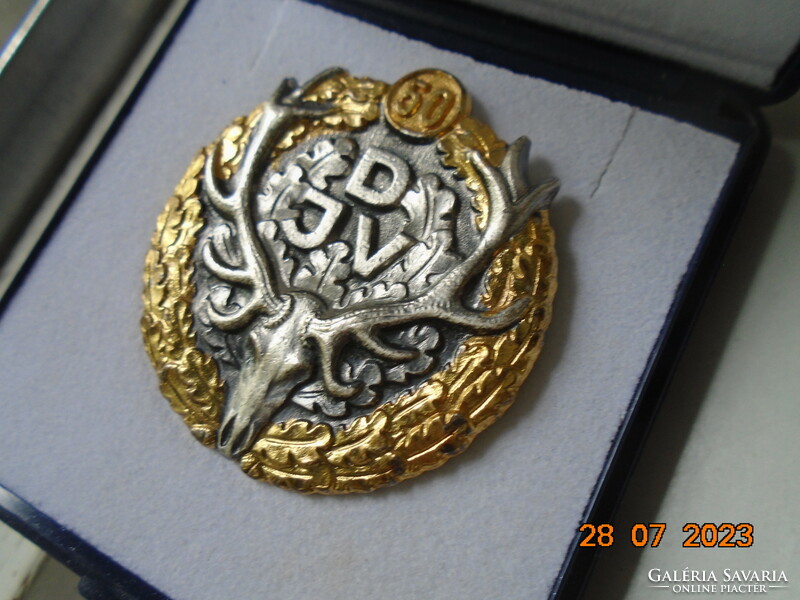 Djv deutscher jagdverband 50 gold-silver badge of the German hunting association in a jewel box