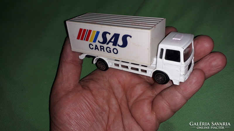 Régi CORGI M.A.N. Truck kamion SAS CARGO fém kisautó a képek szerint