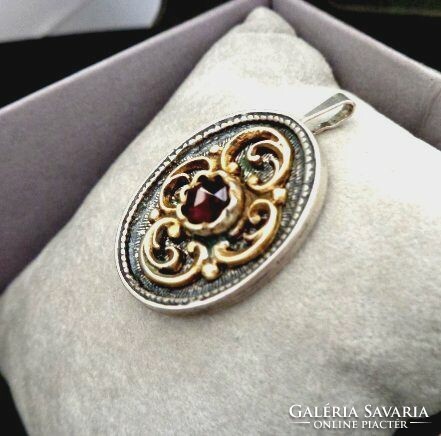 Antique silver gilded garnet stone pendant 835