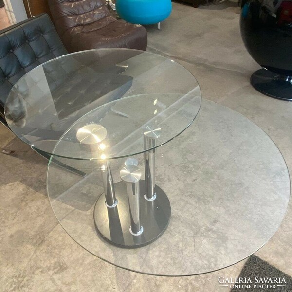 Folding round table with glass top - b426