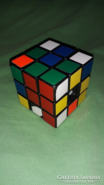 Old peaceful original Rubik's cube magic cube to be repaired according to the pictures