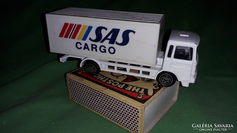 Old corgi m.A.N. Truck truck sas cargo metal small car according to the pictures