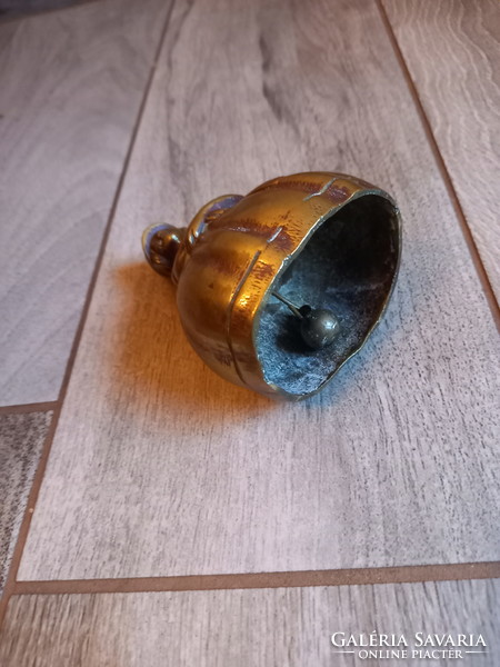 Beautiful chunky antique copper bell (9.6x7.2 cm)