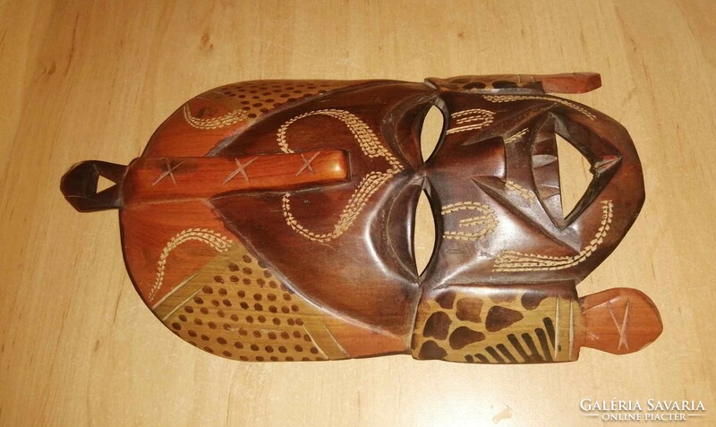 Afrikai faragott maszk, falidísz- 24,5 cm magas