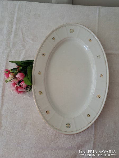 Very nice porcelain serving dish 34.