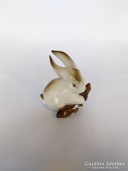 Zsolnay hand-painted rabbit with a branch (no.: 23/168.)