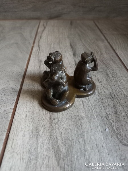 Érdekes régi bronz nem lát, nem hall, nem beszél majmok szobor (4,7x7,3 cm)