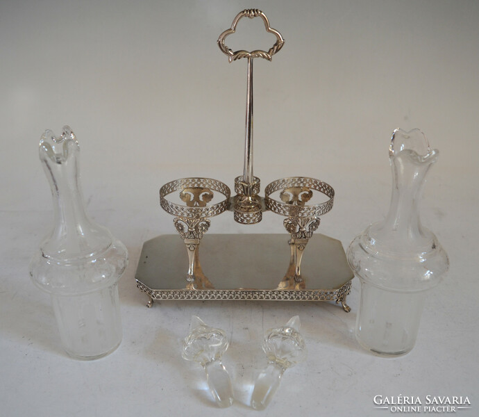 Oil and vinegar holder with silver frame