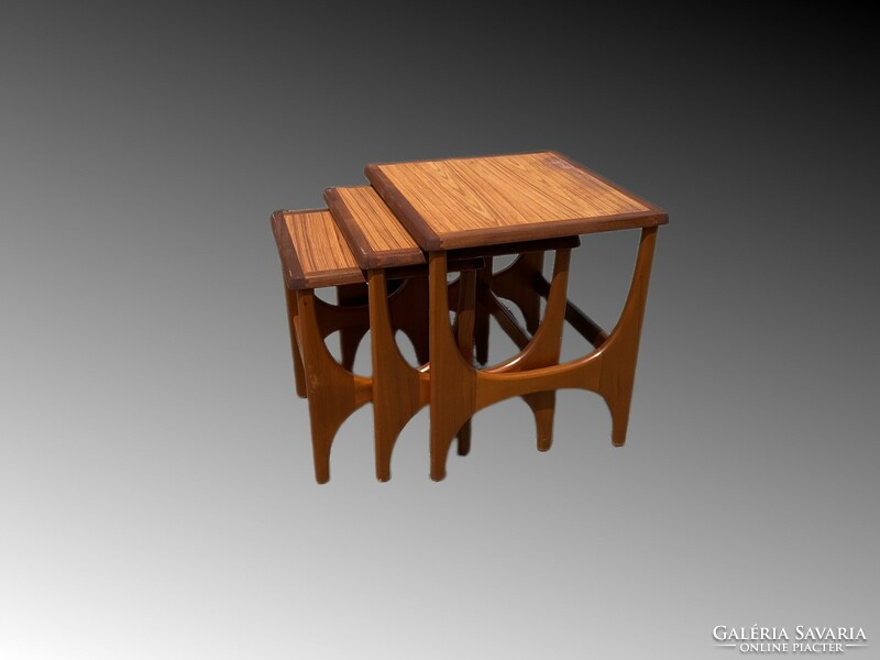 Stonehill tikfa (teak) lerakó retro asztalka mid-century dohányzóasztal