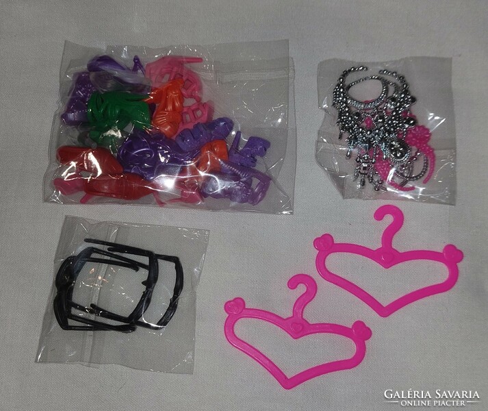 Barbie doll clothes + accessories