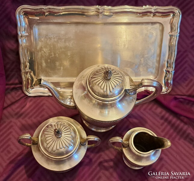 Antique silver-plated jug set on a tray (l4126)