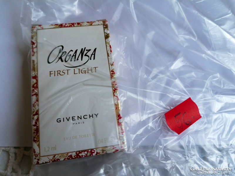 Már nem gyártják!  GIVENCHY ORGANZA FIRST LIGHT eau de toilatte 1,2 ml.   56.