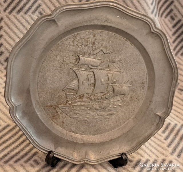 Old pewter plate, sailing ship wall plate (m4113)