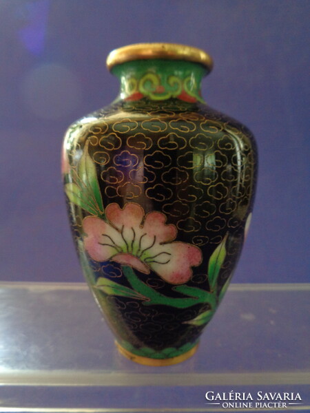 Compartment enameled copper vase