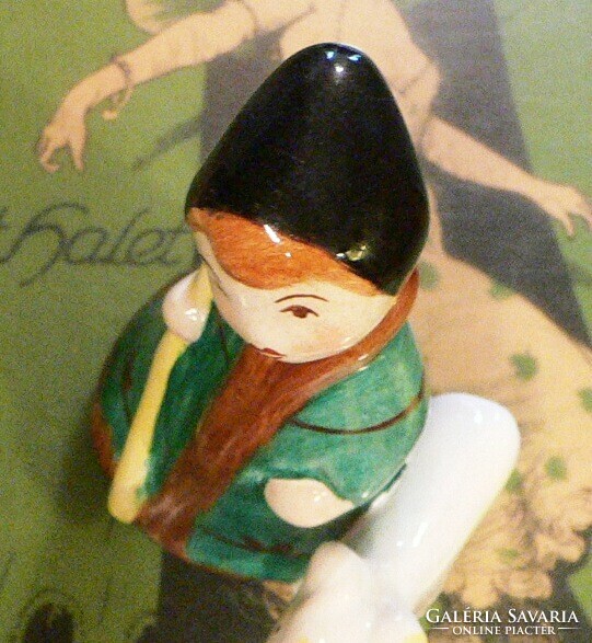 Ceramic figurine of a shepherd from Bodrogkeresztúr