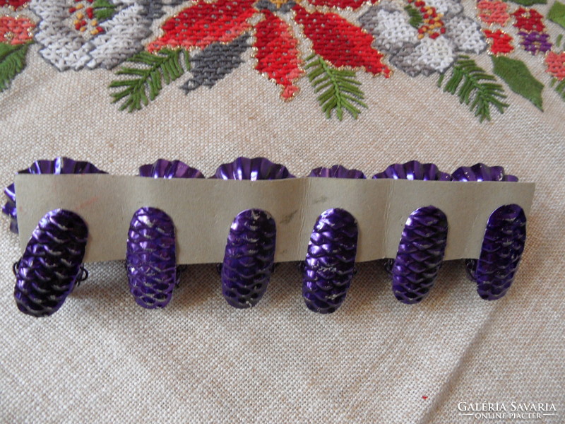 Purple metal Christmas candle clips (6 pcs.)