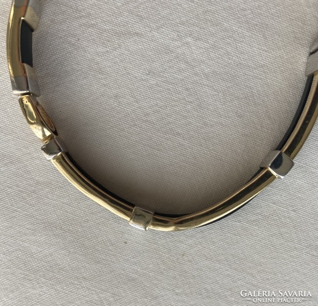 Men's gold bracelet with rubber