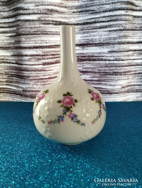 Wallendorf porcelain fiber vase