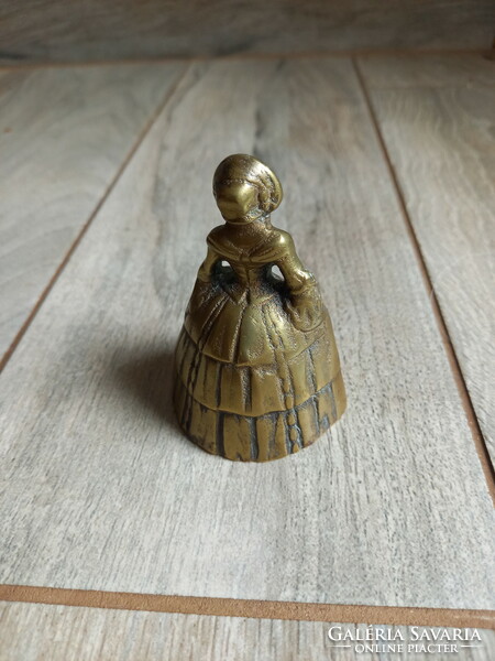 Gorgeous antique copper bell (8x5.6x5 cm)