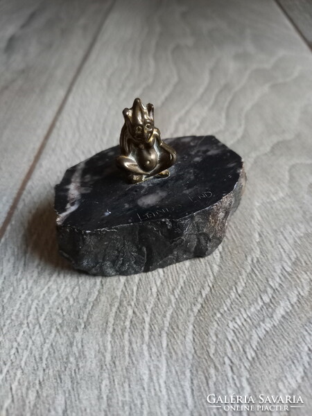 Old copper pixie elf figurine sitting on a marble slab (6.7x5.1 cm)