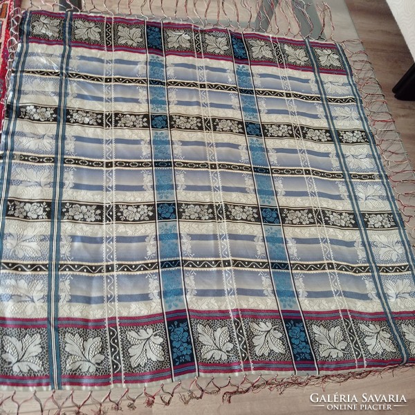 Silk tablecloth, shawl, with woven pattern, 60 x 60 cm + fringe