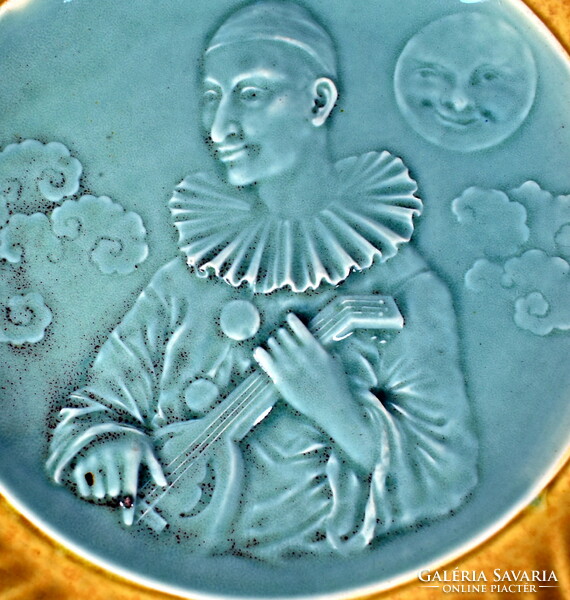 Harlequin with mandolin ... Antique French majolica decorative plate from the 19th century. From the second half of S!