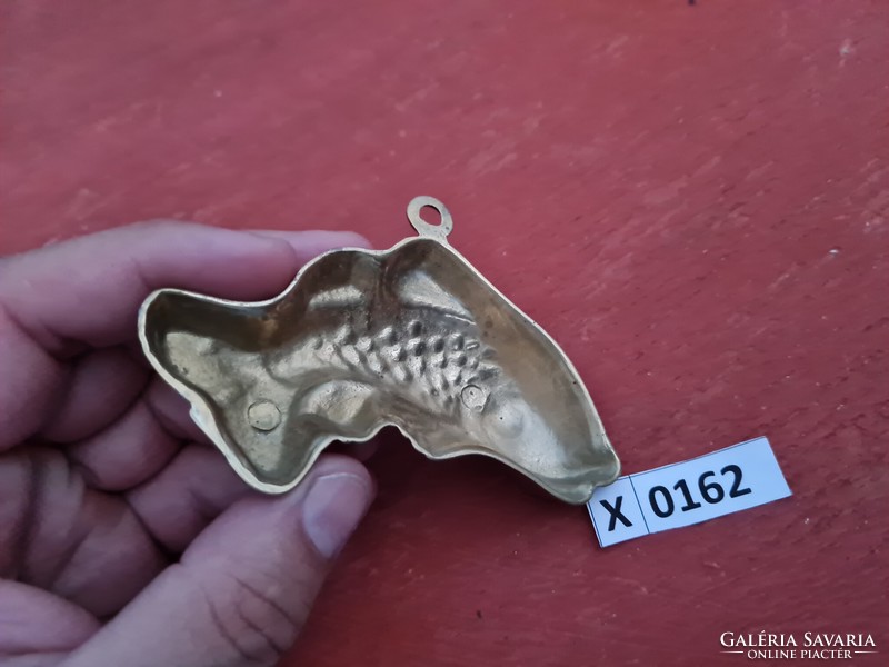 X0162 Réz hal alakú falidísz 9x6 cm