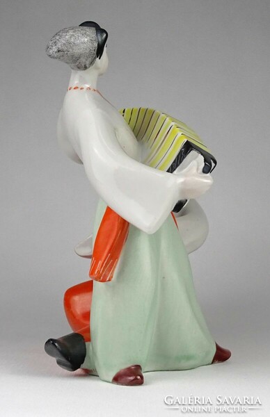 1N896 Kétalakos táncoló orosz porcelán figura