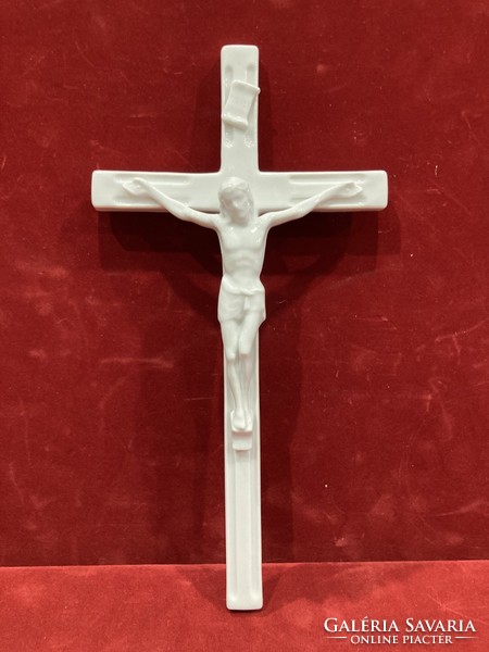 Porcelain crucifix from Höllóháza