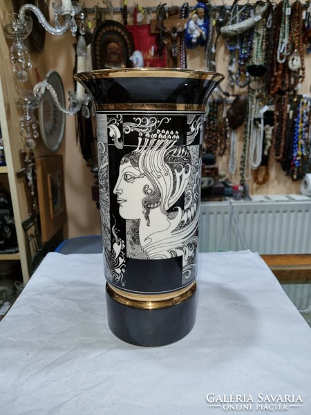 Porcelain vase by Saxon