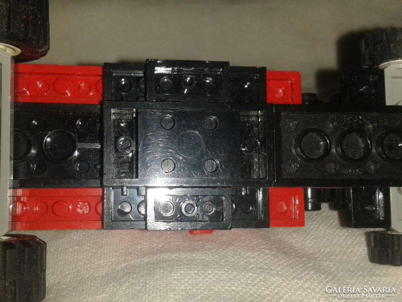 Retro lego small car (incomplete)