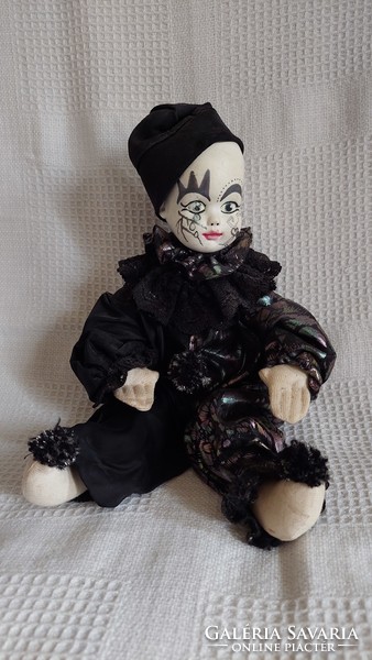 Porcelain-headed clown