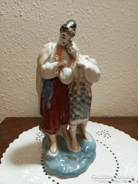 Russian porcelain couple in folk costume