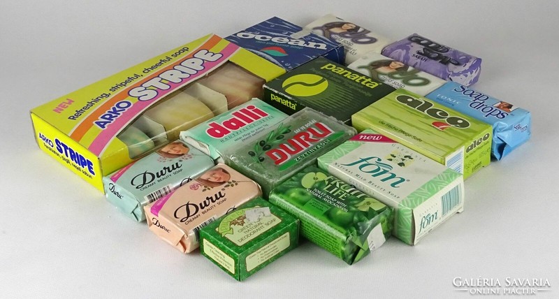 1O269 retro mixed soap package 17 pieces