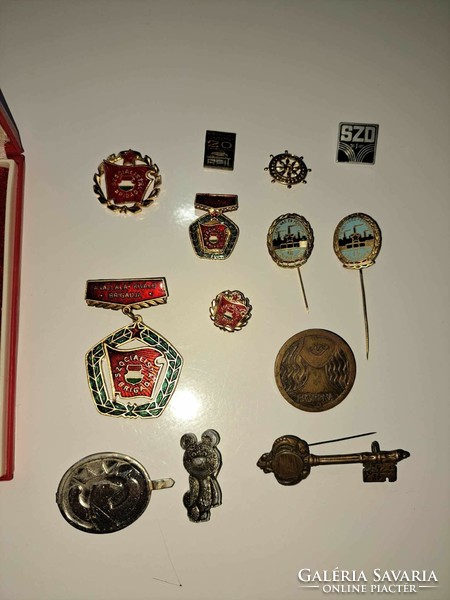 Retro badges, badges, awards for sale