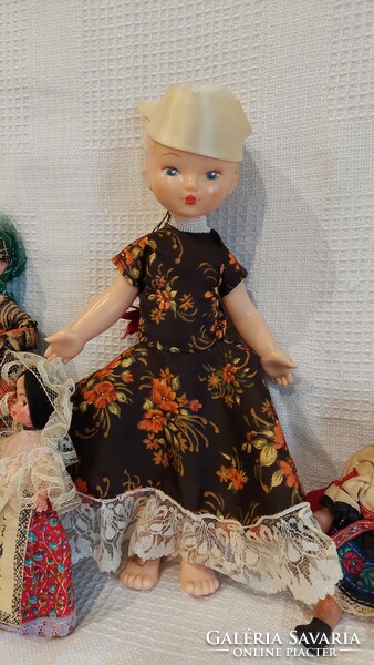 6 Old dolls 14-29 cm