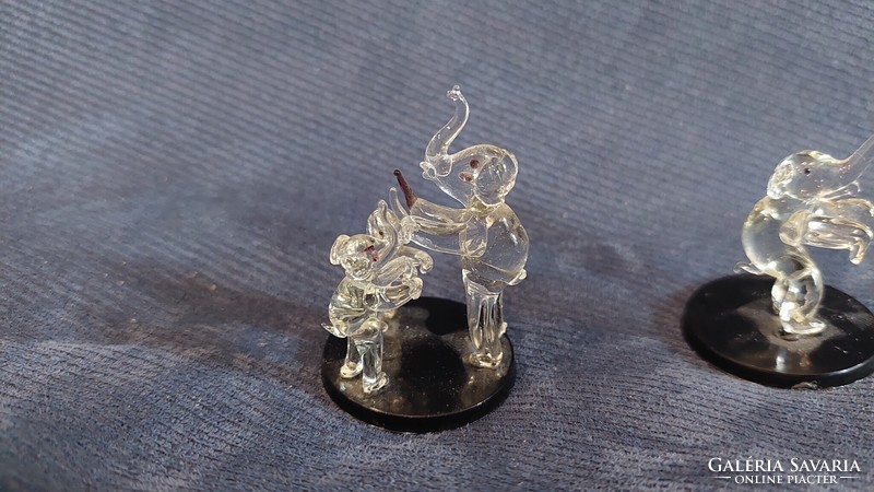 2 miniature glass elephant statues