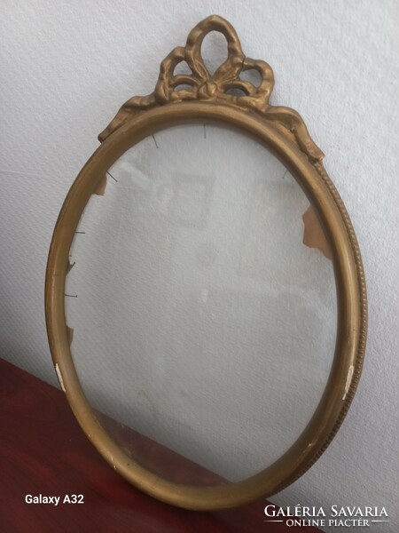 Oval antique picture frame gold-plated!
