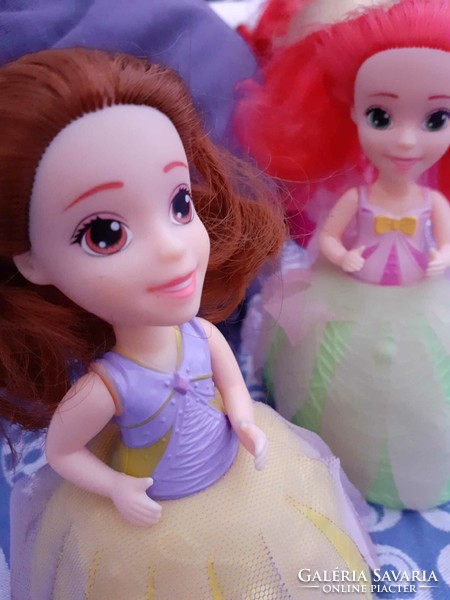 Emco gelato surprise cookie doll folding skirt - surprise doll in a pair. (Belle and Ariel)