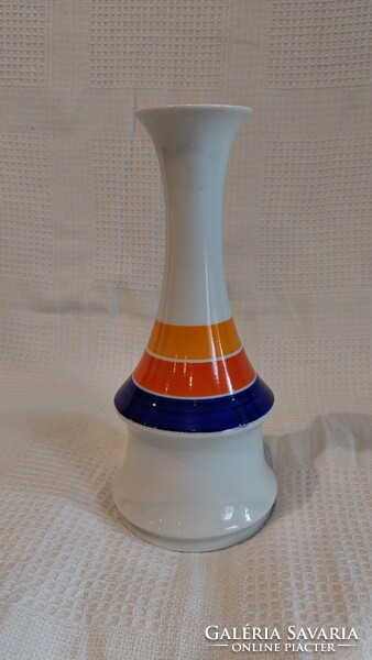 Retro raven house porcelain vase