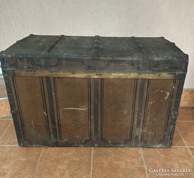 World War I military chest (early 20th century)