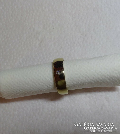 Medical metal ring, which is made special by the tiny zirconia stone, very beautiful ring.