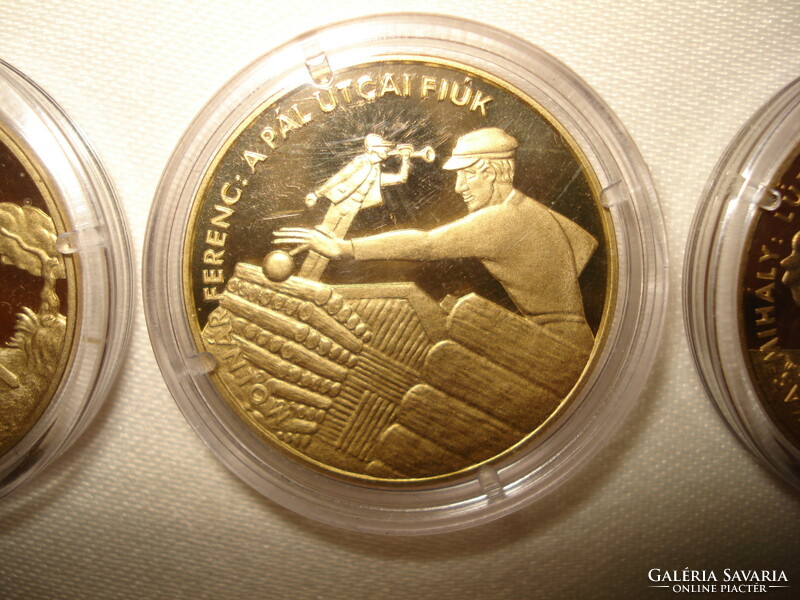 Masterpieces of youth literature series 2001. Pp coins, 4 in one.