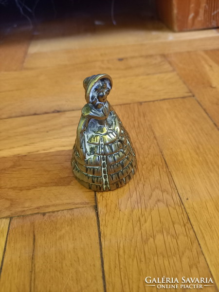 Antique copper bell with tongue (6.2x4.2 cm)