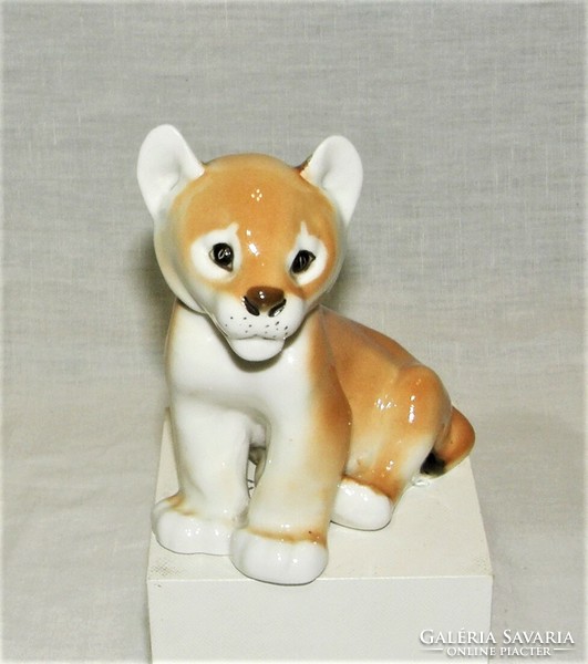 Lion cub - Lomonosov porcelain