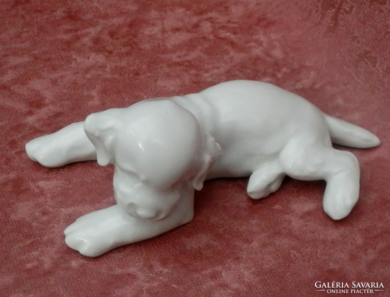 Profth .Karner imperial porcelain dog