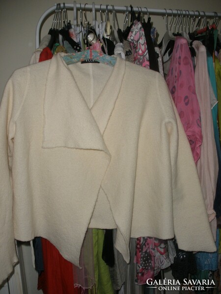 100% Wool small light, elegant jacket, Swedish